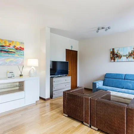 Vera Luxury Σιρμιόνε